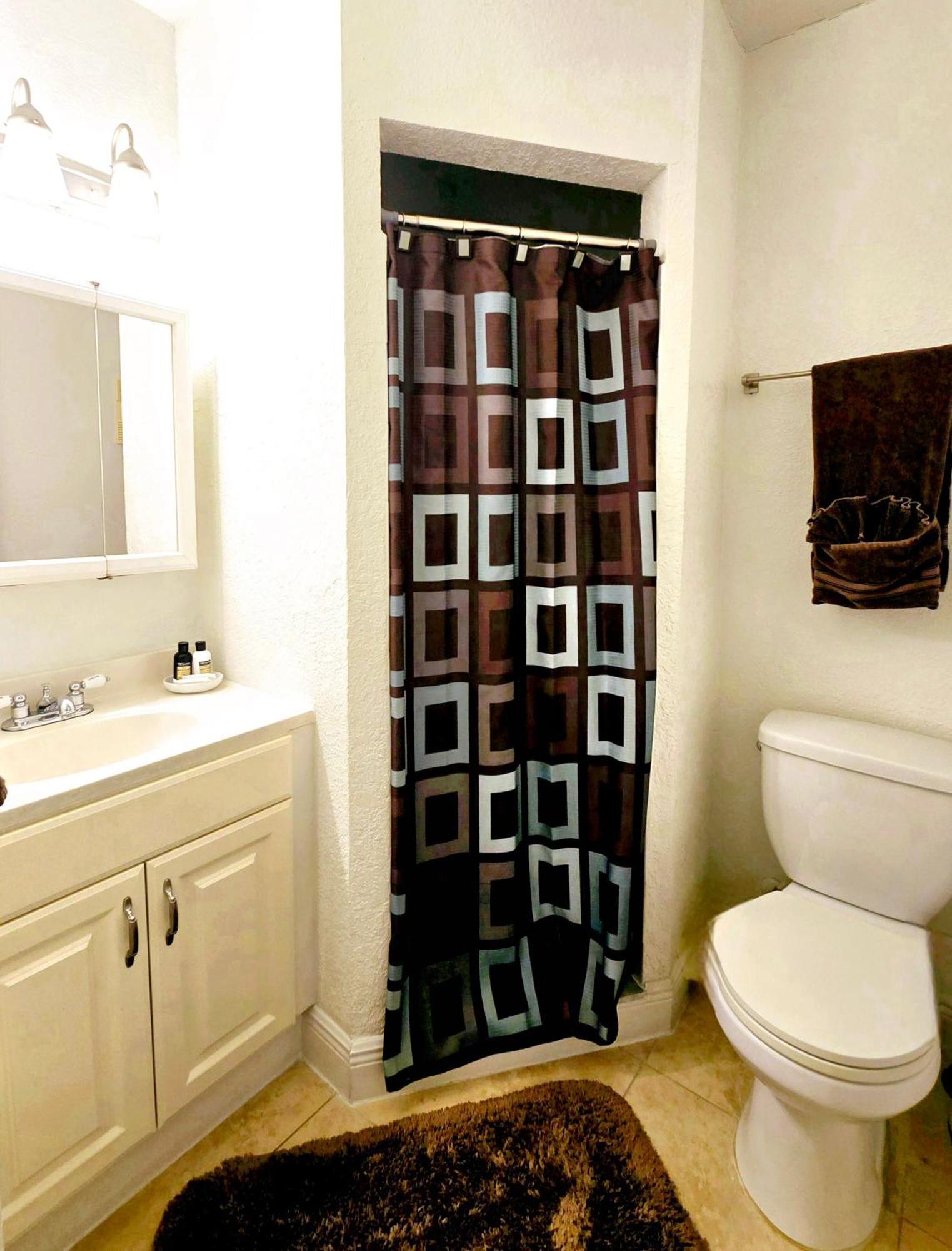 Beautiful Condo Close To Busch Gardens Tampa Exteriör bild